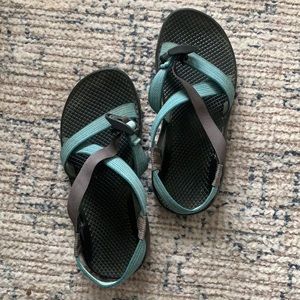 Woman Size 7 Chaco